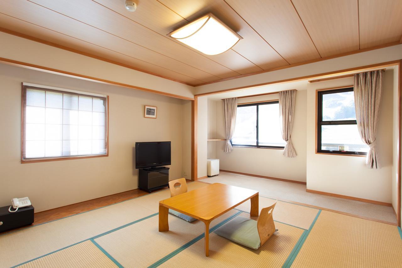Schole Hakuba Hotell Eksteriør bilde